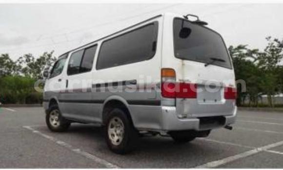 Acheter Occasion Voiture Toyota Hiace Gris à Beitbridge, Matabeleland South Acheter Occasion Voiture Toyota Hiace Gris à Beitbridge, Matabeleland South