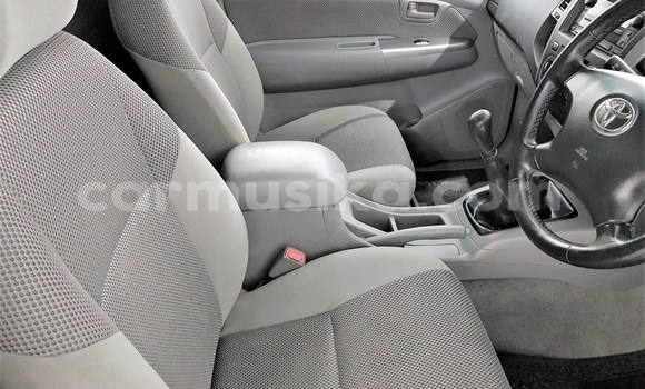 Acheter Occasion Voiture Toyota Hilux Blanc à Beitbridge, Matabeleland South Acheter Occasion Voiture Toyota Hilux Blanc à Beitbridge, Matabeleland South