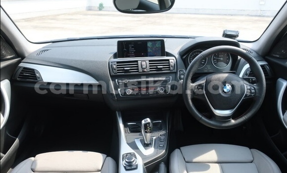 Acheter Occasion Voiture BMW 1-Series Blanc à Beitbridge, Matabeleland South Acheter Occasion Voiture BMW 1-Series Blanc à Beitbridge, Matabeleland South