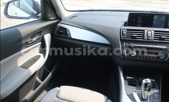 Acheter Occasion Voiture BMW 1-Series Blanc à Beitbridge, Matabeleland South Acheter Occasion Voiture BMW 1-Series Blanc à Beitbridge, Matabeleland South