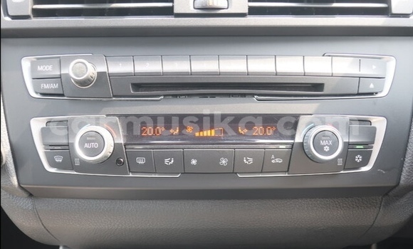 Acheter Occasion Voiture BMW 1-Series Blanc à Beitbridge, Matabeleland South Acheter Occasion Voiture BMW 1-Series Blanc à Beitbridge, Matabeleland South