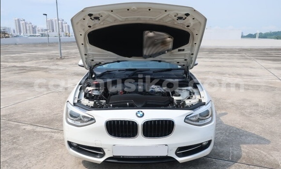 Acheter Occasion Voiture BMW 1-Series Blanc à Beitbridge, Matabeleland South Acheter Occasion Voiture BMW 1-Series Blanc à Beitbridge, Matabeleland South