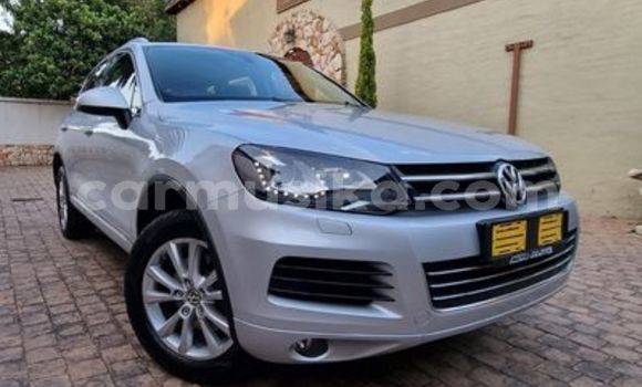 Buy Used Volkswagen Touareg Silver Car in Beitbridge in Matabeleland South