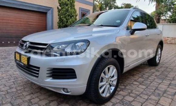 Acheter Occasion Voiture Volkswagen Touareg Gris à Beitbridge, Matabeleland South Acheter Occasion Voiture Volkswagen Touareg Gris à Beitbridge, Matabeleland South