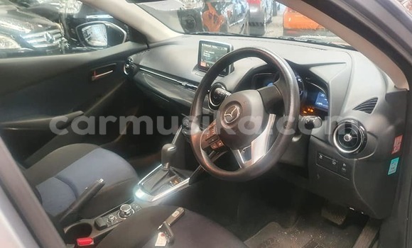 Acheter Import Voiture Mazda Demio Gris à Harare, Harare Acheter Import Voiture Mazda Demio Gris à Harare, Harare