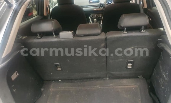 Acheter Import Voiture Mazda Demio Gris à Harare, Harare Acheter Import Voiture Mazda Demio Gris à Harare, Harare