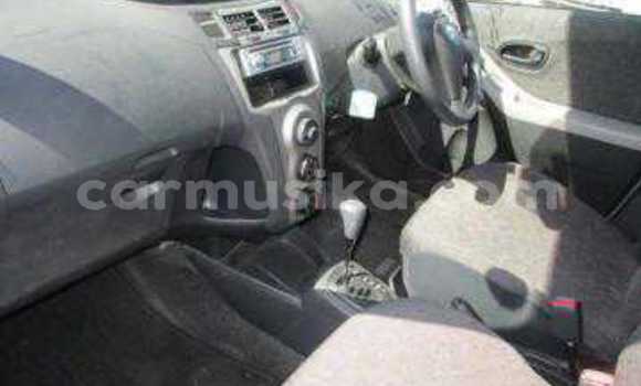 Buy Used Toyota Vitz Blue Car in Beitbridge in Matabeleland South Buy Used Toyota Vitz Blue Car in Beitbridge in Matabeleland South