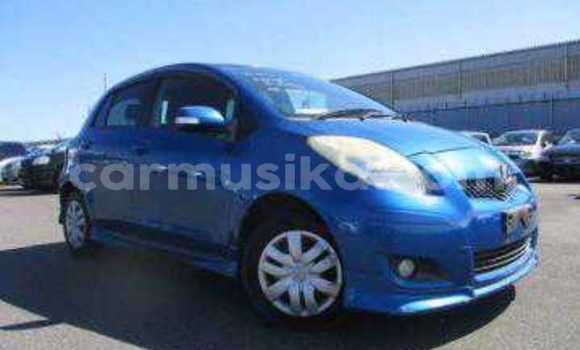 Buy Used Toyota Vitz Blue Car in Beitbridge in Matabeleland South Buy Used Toyota Vitz Blue Car in Beitbridge in Matabeleland South