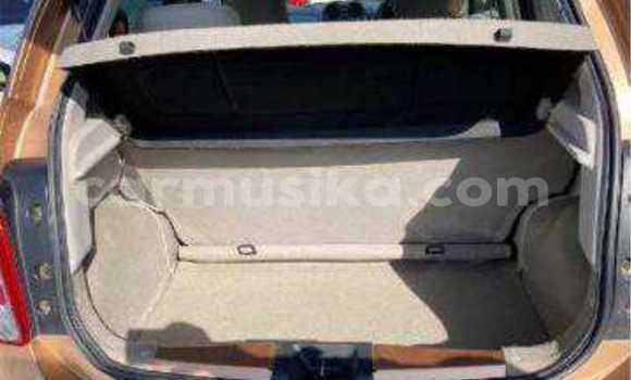 Tenga Tsaru Nissan March Bhurawuni Mota in Beitbridge in Matabeleland South Tenga Tsaru Nissan March Bhurawuni Mota in Beitbridge in Matabeleland South