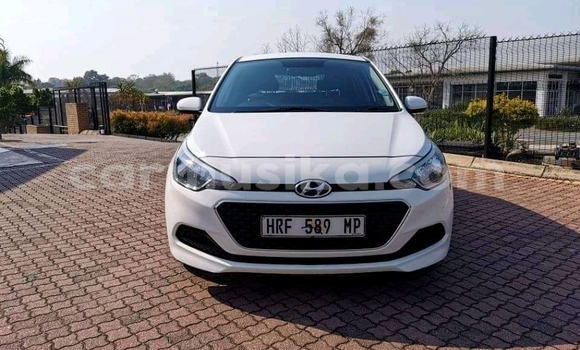 Acheter Occasion Voiture Hyundai i20 Blanc à Borrowdale, Harare Acheter Occasion Voiture Hyundai i20 Blanc à Borrowdale, Harare