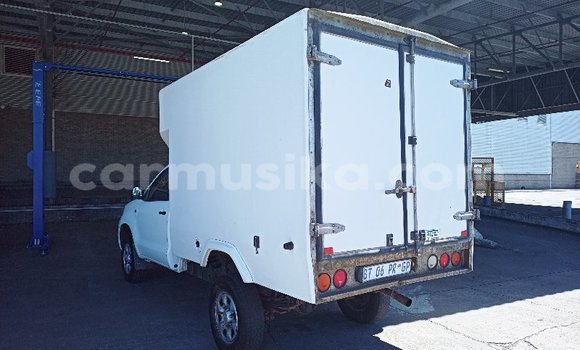 Acheter Occasion Voiture Toyota Hilux Blanc à Beitbridge, Matabeleland South Acheter Occasion Voiture Toyota Hilux Blanc à Beitbridge, Matabeleland South