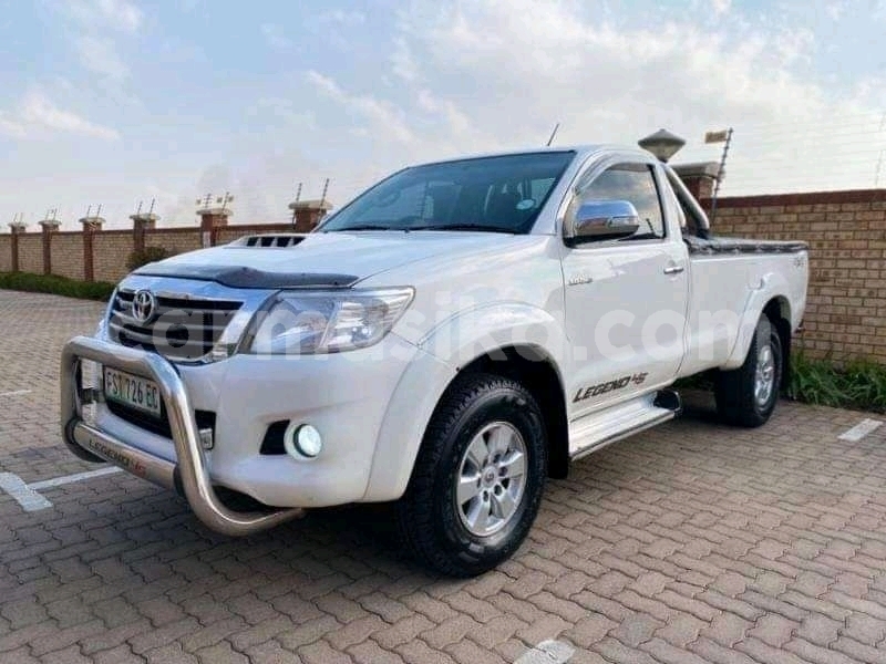 Big with watermark toyota hilux harare borrowdale 25794