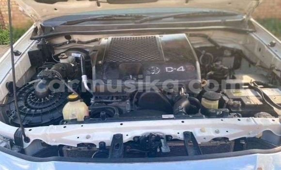 Acheter Occasion Voiture Toyota Hilux Blanc à Borrowdale, Harare Acheter Occasion Voiture Toyota Hilux Blanc à Borrowdale, Harare