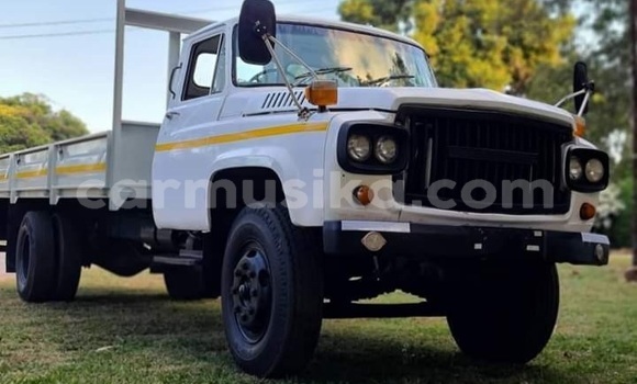 Buy Used Nissan UD White Truck in Beitbridge in Matabeleland South Buy Used Nissan UD White Truck in Beitbridge in Matabeleland South