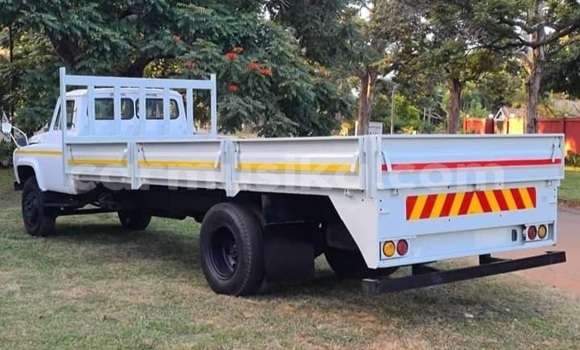 Buy Used Nissan UD White Truck in Beitbridge in Matabeleland South Buy Used Nissan UD White Truck in Beitbridge in Matabeleland South