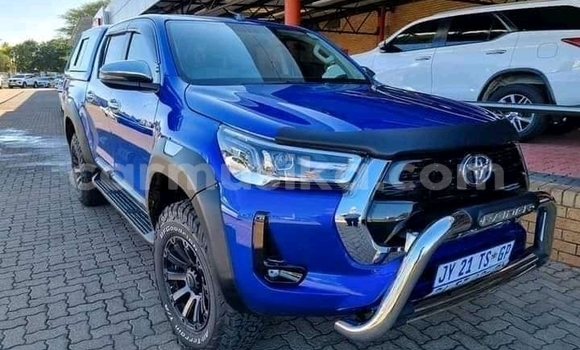 Tenga Tsaru Toyota Hilux Bhuruu Mota in Beitbridge in Matabeleland South