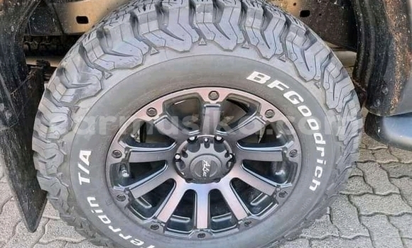 Acheter Occasion Voiture Toyota Hilux Bleu à Beitbridge, Matabeleland South Acheter Occasion Voiture Toyota Hilux Bleu à Beitbridge, Matabeleland South