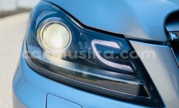 Tenga Tsaru Mercedes-Benz C-Classe Sirivha Mota in Beitbridge in Matabeleland South Tenga Tsaru Mercedes-Benz C-Classe Sirivha Mota in Beitbridge in Matabeleland South