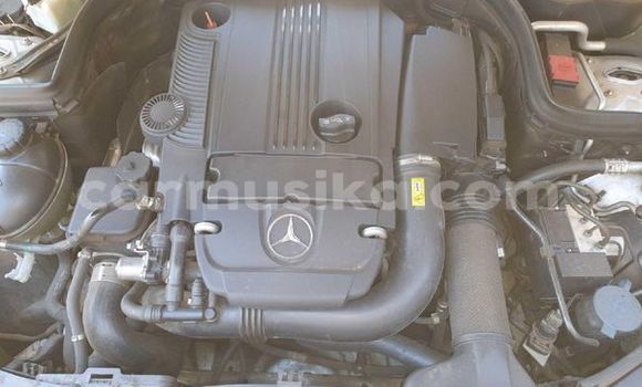 Tenga Tsaru Mercedes-Benz C-Classe Sirivha Mota in Beitbridge in Matabeleland South Tenga Tsaru Mercedes-Benz C-Classe Sirivha Mota in Beitbridge in Matabeleland South