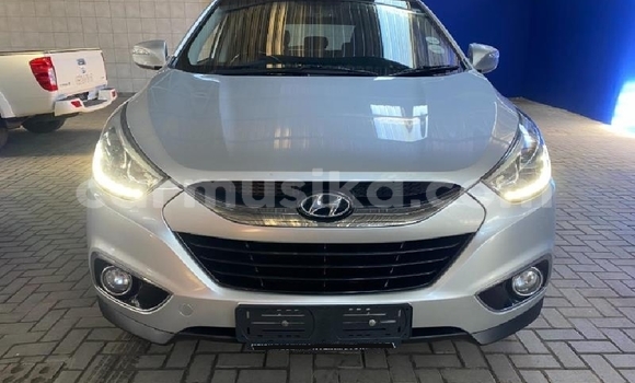 Acheter Occasion Voiture Hyundai ix35 Gris à Beitbridge, Matabeleland South Acheter Occasion Voiture Hyundai ix35 Gris à Beitbridge, Matabeleland South