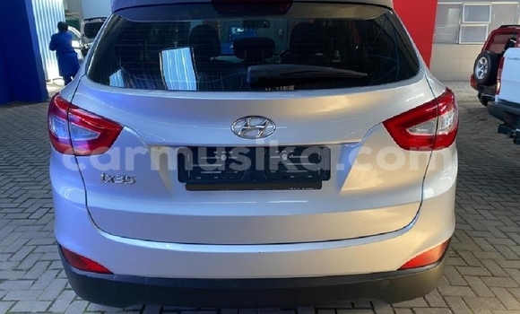 Acheter Occasion Voiture Hyundai ix35 Gris à Beitbridge, Matabeleland South Acheter Occasion Voiture Hyundai ix35 Gris à Beitbridge, Matabeleland South