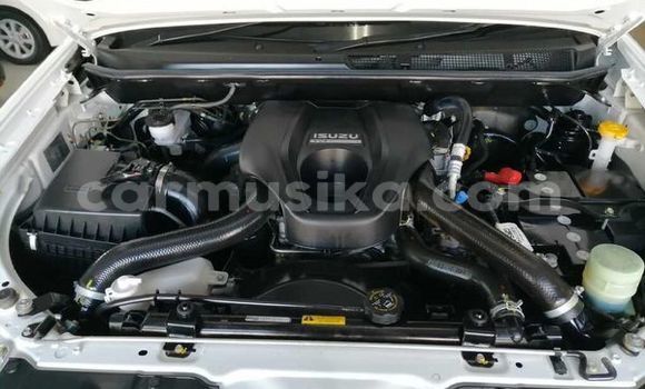 Acheter Occasion Voiture Isuzu KB Blanc à Beitbridge, Matabeleland South Acheter Occasion Voiture Isuzu KB Blanc à Beitbridge, Matabeleland South