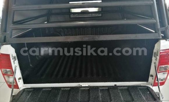 Acheter Occasion Voiture Isuzu KB Blanc à Beitbridge, Matabeleland South Acheter Occasion Voiture Isuzu KB Blanc à Beitbridge, Matabeleland South