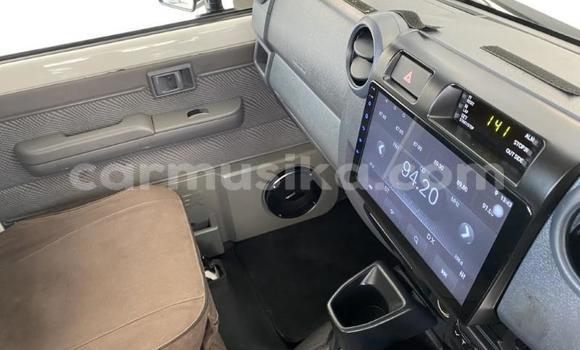 Tenga Tsaru Toyota Land Cruiser Chena Mota in Beitbridge in Matabeleland South Tenga Tsaru Toyota Land Cruiser Chena Mota in Beitbridge in Matabeleland South