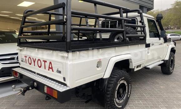 Tenga Tsaru Toyota Land Cruiser Chena Mota in Beitbridge in Matabeleland South Tenga Tsaru Toyota Land Cruiser Chena Mota in Beitbridge in Matabeleland South