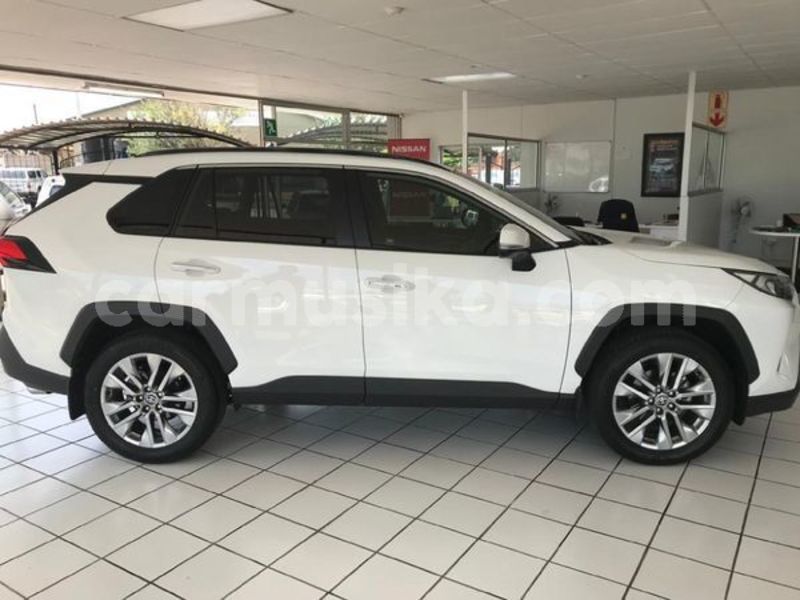 Big with watermark toyota rav4 matabeleland south beitbridge 25811