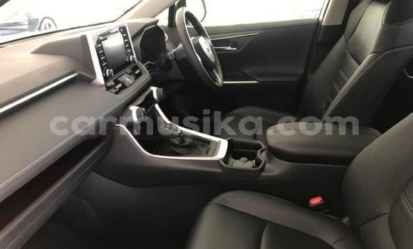 Acheter Occasion Voiture Toyota RAV4 Blanc à Beitbridge, Matabeleland South Acheter Occasion Voiture Toyota RAV4 Blanc à Beitbridge, Matabeleland South