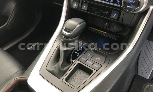 Acheter Occasion Voiture Toyota RAV4 Blanc à Beitbridge, Matabeleland South Acheter Occasion Voiture Toyota RAV4 Blanc à Beitbridge, Matabeleland South