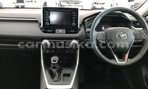 Acheter Occasion Voiture Toyota RAV4 Blanc à Beitbridge, Matabeleland South Acheter Occasion Voiture Toyota RAV4 Blanc à Beitbridge, Matabeleland South