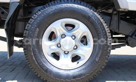 Acheter Occasion Voiture Toyota Land Cruiser Gris à Beitbridge, Matabeleland South Acheter Occasion Voiture Toyota Land Cruiser Gris à Beitbridge, Matabeleland South