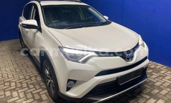 Acheter Occasion Voiture Toyota RAV4 Blanc à Beitbridge, Matabeleland South Acheter Occasion Voiture Toyota RAV4 Blanc à Beitbridge, Matabeleland South