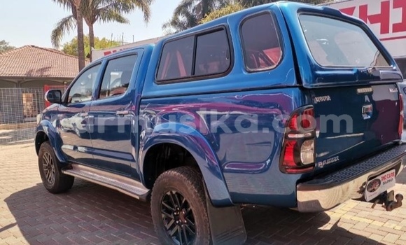 Tenga Tsaru Toyota Hilux Bhuruu Mota in Bulawayo in Bulawayo Tenga Tsaru Toyota Hilux Bhuruu Mota in Bulawayo in Bulawayo