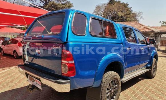 Tenga Tsaru Toyota Hilux Bhuruu Mota in Bulawayo in Bulawayo Tenga Tsaru Toyota Hilux Bhuruu Mota in Bulawayo in Bulawayo