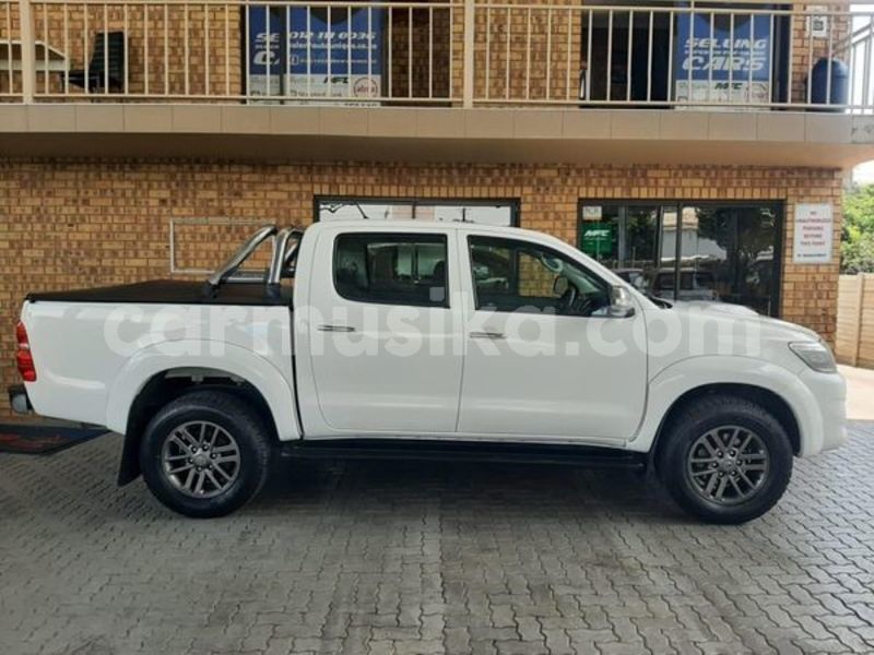 Big with watermark toyota hilux matabeleland south beitbridge 25817