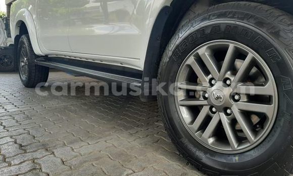 Tenga Tsaru Toyota Hilux Chena Mota in Beitbridge in Matabeleland South Tenga Tsaru Toyota Hilux Chena Mota in Beitbridge in Matabeleland South