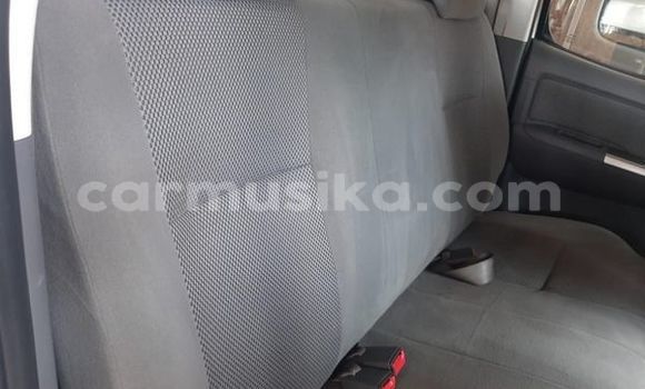 Tenga Tsaru Toyota Hilux Chena Mota in Beitbridge in Matabeleland South Tenga Tsaru Toyota Hilux Chena Mota in Beitbridge in Matabeleland South