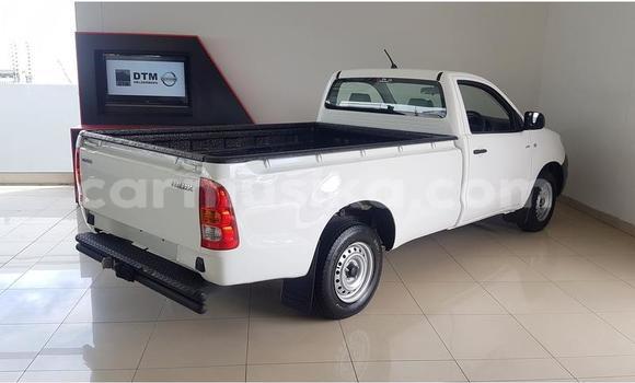 Acheter Occasion Voiture Toyota Hilux Blanc à Beitbridge, Matabeleland South Acheter Occasion Voiture Toyota Hilux Blanc à Beitbridge, Matabeleland South