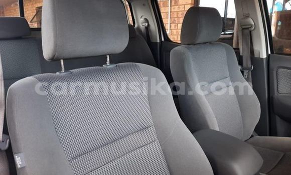 Tenga Tsaru Toyota Hilux Chena Mota in Beitbridge in Matabeleland South Tenga Tsaru Toyota Hilux Chena Mota in Beitbridge in Matabeleland South