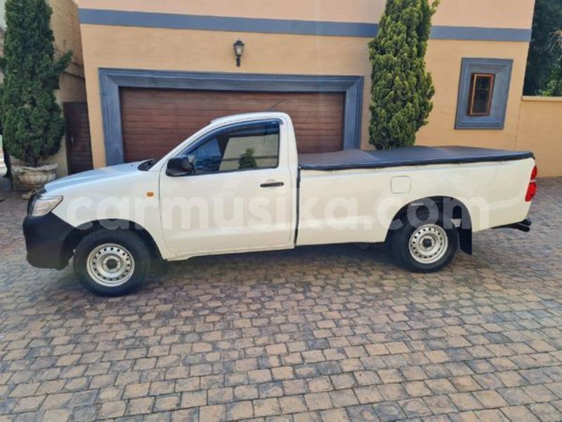 Big with watermark toyota hilux matabeleland south beitbridge 25818