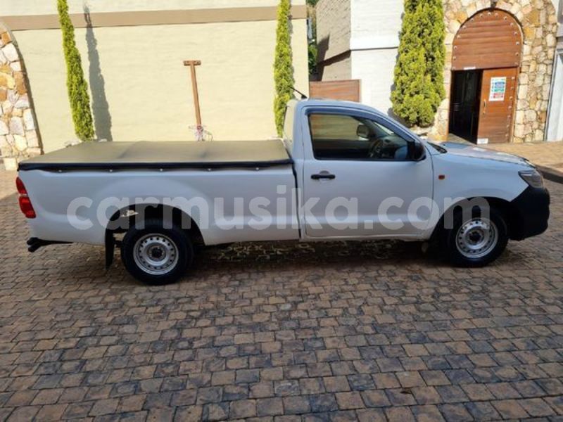 Big with watermark toyota hilux matabeleland south beitbridge 25818