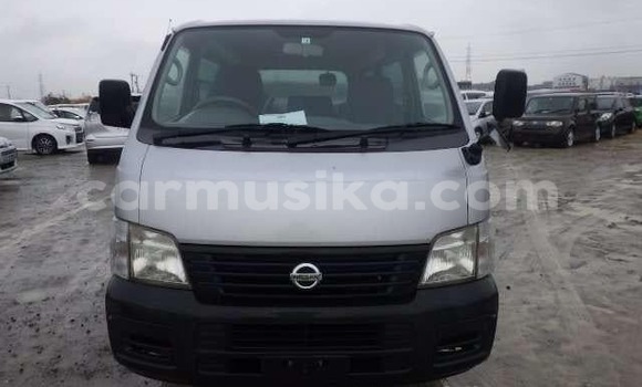 Buy Used Nissan Caravan Silver Car in Beitbridge in Matabeleland South
