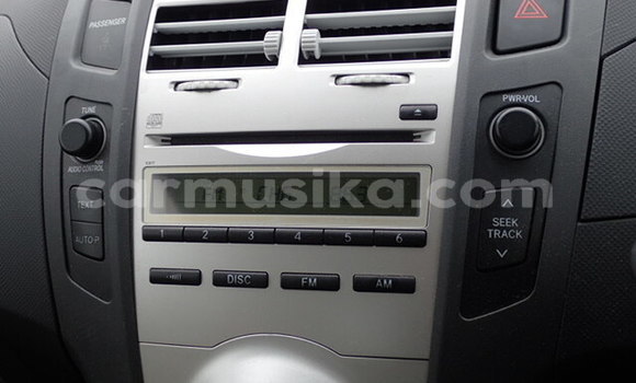 Acheter Occasion Voiture Toyota Vitz Beige à Beitbridge, Matabeleland South Acheter Occasion Voiture Toyota Vitz Beige à Beitbridge, Matabeleland South