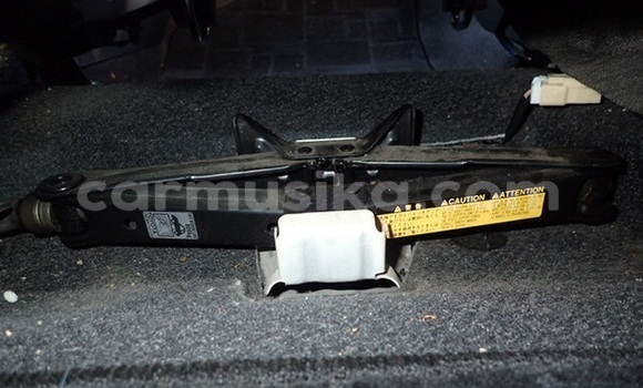 Acheter Occasion Voiture Toyota Vitz Beige à Beitbridge, Matabeleland South Acheter Occasion Voiture Toyota Vitz Beige à Beitbridge, Matabeleland South