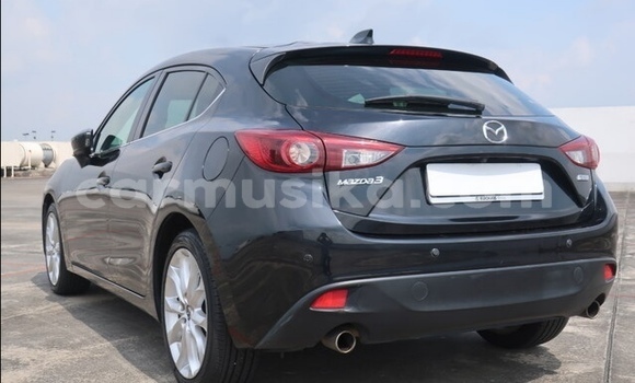 Nunua Ilio tumika Mazda 3 Nyeusi Gari ndani ya Beitbridge nchini Matabeleland Kusini Nunua Ilio tumika Mazda 3 Nyeusi Gari ndani ya Beitbridge nchini Matabeleland Kusini