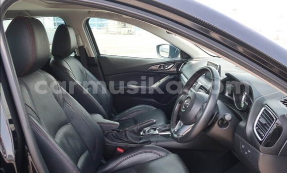 Nunua Ilio tumika Mazda 3 Nyeusi Gari ndani ya Beitbridge nchini Matabeleland Kusini Nunua Ilio tumika Mazda 3 Nyeusi Gari ndani ya Beitbridge nchini Matabeleland Kusini