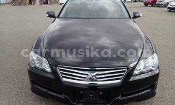 Tenga Tsaru Toyota Mark X Nhema Mota in Beitbridge in Matabeleland South